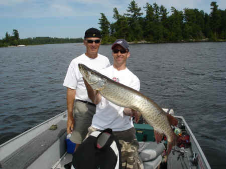 Donny_Muskie_1_2008_EagleLake[1].jpg (1316878 bytes)