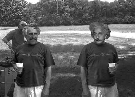 Einstein[1].JPG (278607 bytes)