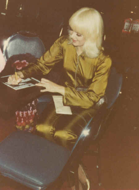 Scan915.jpg (130087 bytes)