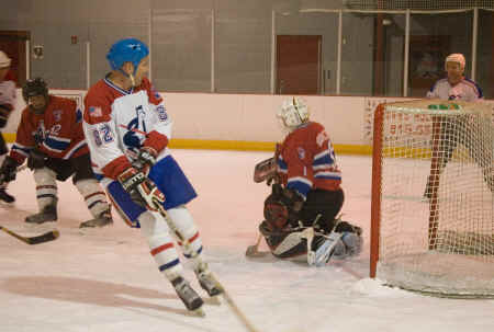 2011 01 01 New Years Party 003.jpg (946913 bytes)