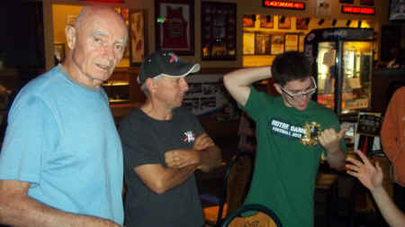 100_7090.JPG (1254333 bytes)