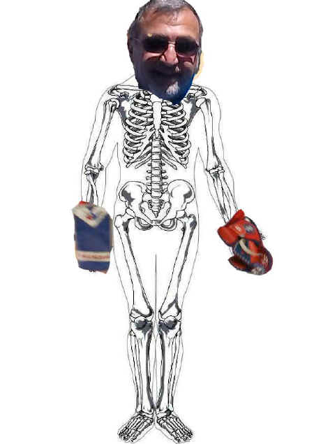 Bill-Bones-(2).jpg (49896 bytes)