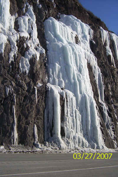 Alaska-Spring 307.jpg (541874 bytes)