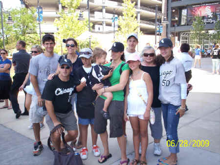 g-fam-plus.jpg (270881 bytes)