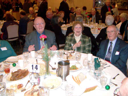 2010-12-4 043.jpg (1009978 bytes)